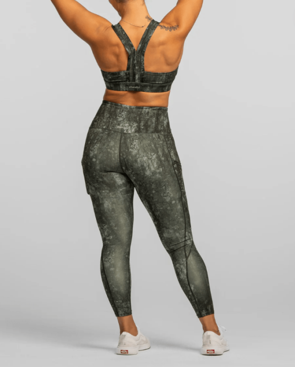 Fabfeat High-Waist Pocket Leggings – Nature Inspired Comfort